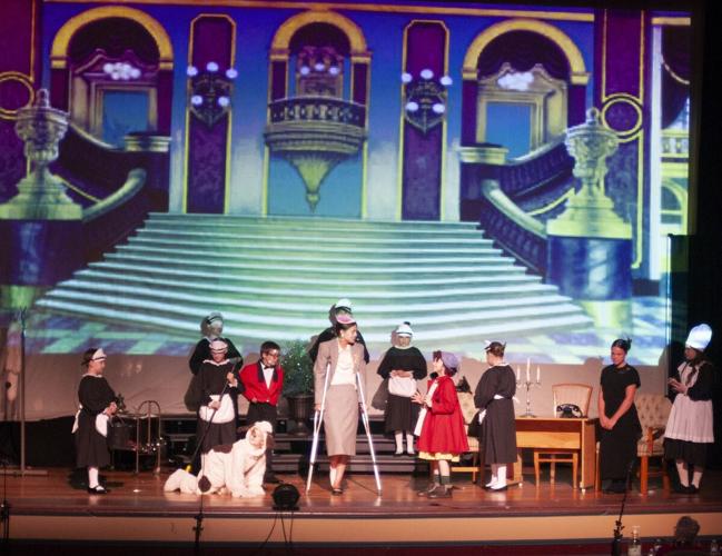 Annie JR_FRG9613.jpg