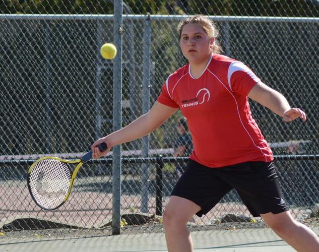 CHS girls tennis splits 1A League home meets