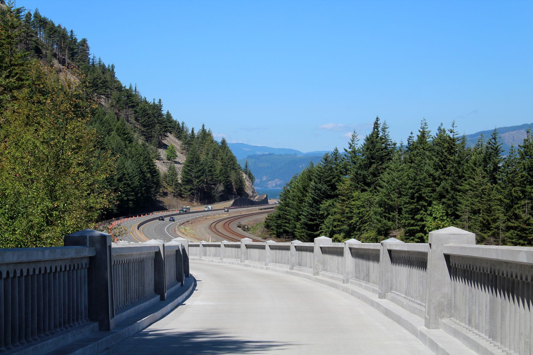 columbia gorge bike trail