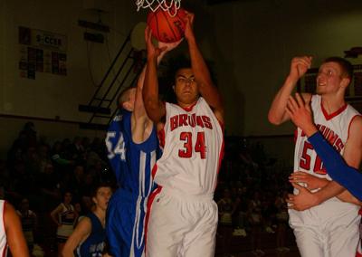 Bruin boys fall to La Center