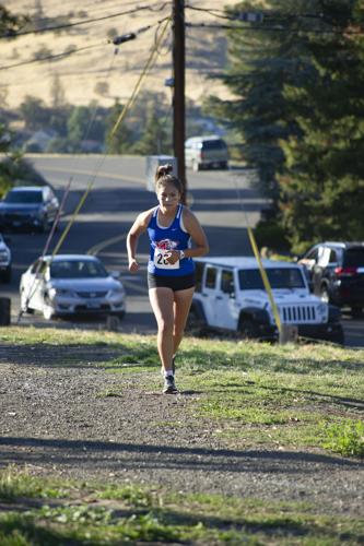 TD XC Invitational_MBG0956.jpg