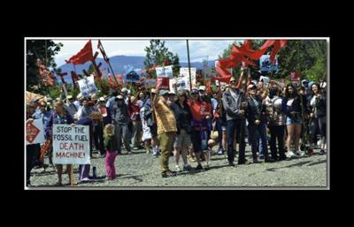 Mosier protest fires up crowd