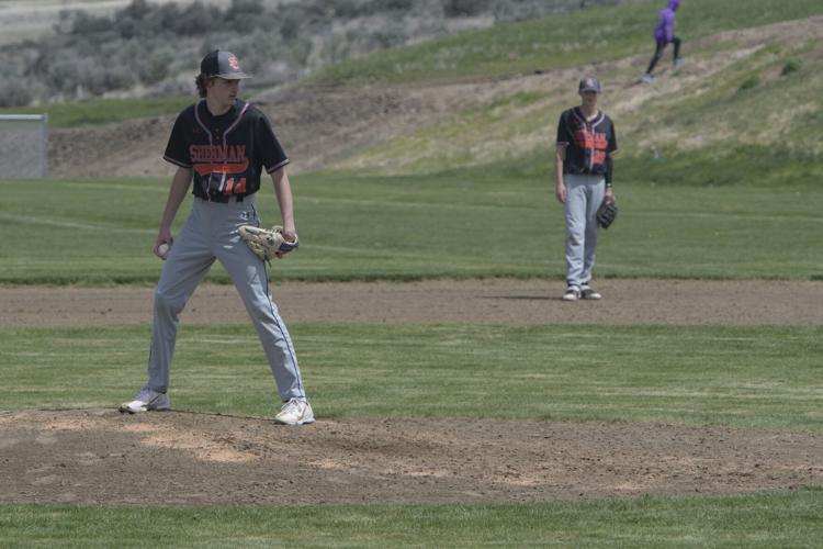 Sherman baseball versus Heppner