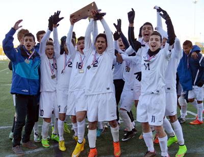 Hood River Valley Eagles are 2014 Class 5A state champs