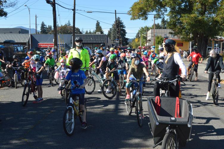 10-28 bike train wilson street.JPG