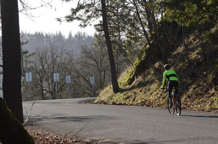above mosier, cyclist.JPG