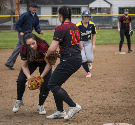 The Dalles varisty softball  March 17, 2022