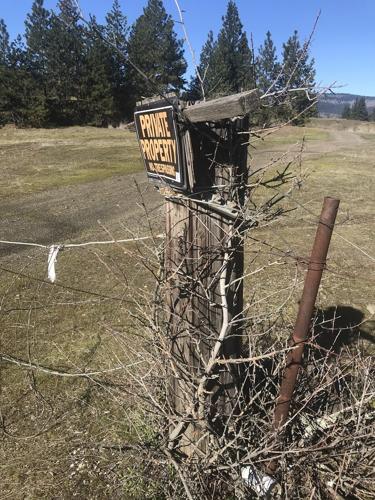 above mosier, no trespassing.JPG