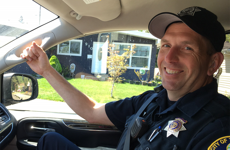 When the policeman is passenger...