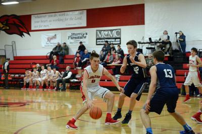 Big second quarter puts Horizon boys over Country Christian