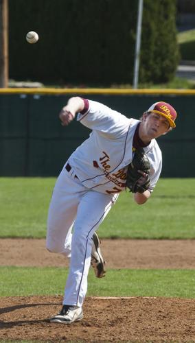 Tribe runs win streak up to seven: Walker, Bartells combine efforts for 5-1 win