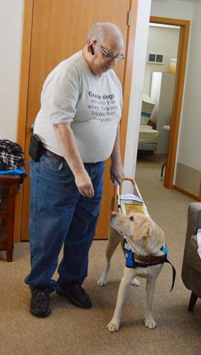 Hood River man asks community to follow guide dog etiquette