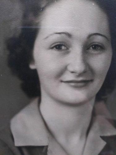 A7 obits Neola Walker 2 Sept 30.jpg