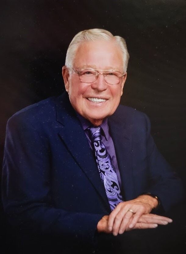 Obituary: Bill Holtmann | Obituaries | Columbiagorgenews.com