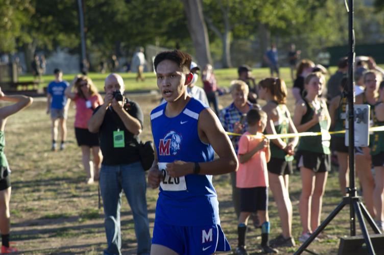 TD XC Invitational_MBG1079.jpg