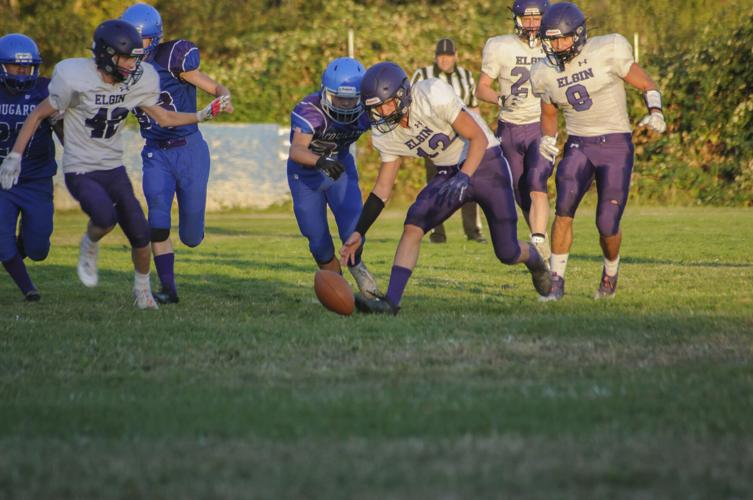 Lyle FB versus Elgin_frg7959.JPG