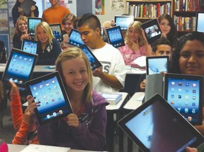 Mosier Middle School implements iPads in classroom