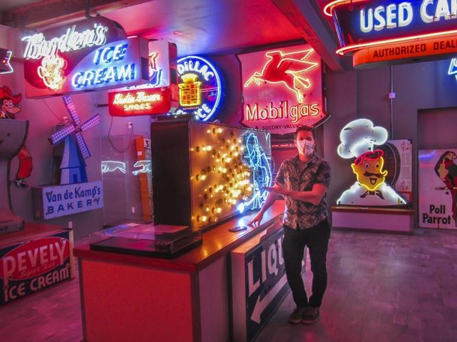 Neon Museum David Benko