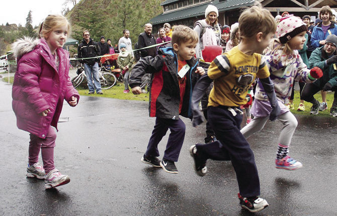 Turkey Trot draws 330 harriers