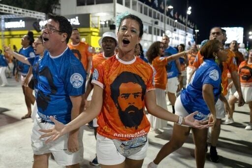 The lyrics of the song recount Lula's poor childhood in rural Pernambuco, his move to Sao Paulo, his union activism, and social policies implemented under his government