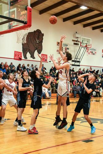 Columbia Bruins boys basketball versus Riverside
