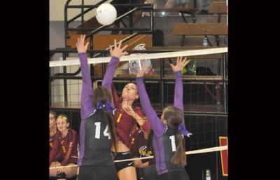 No. 4 Hawks hammer home another sweep