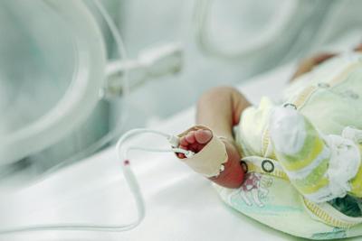 The same polluted air that may have contributed to a baby's preterm birth is also a risk when the vulnerable baby goes home.