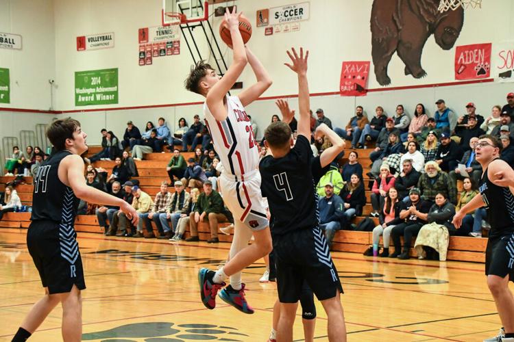 Columbia Bruins boys basketball versus Riverside