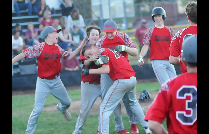 White Salmon picks up Babe Ruth crown