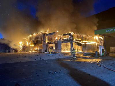 Fire burns TA Express in Biggs