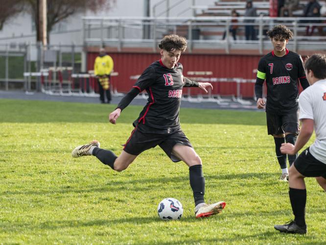 CHSbsoc_4240.jpg