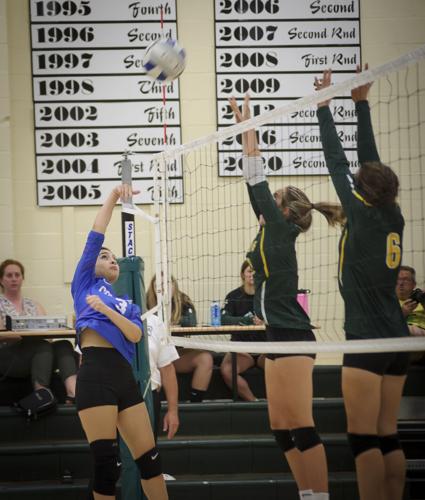 South Wasco Redsides varsity volleyball versus Lyle Cougars