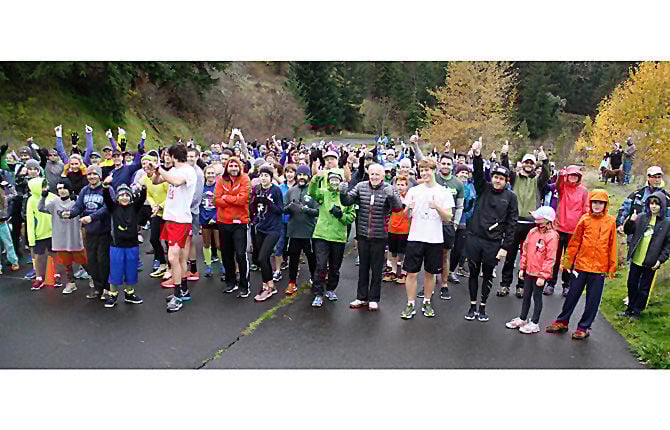 Turkey Trot draws 330 harriers