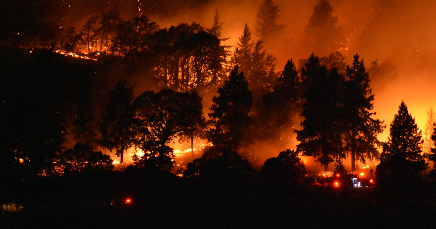 BREAKING: Tunnel 5 Fire continues to grow, threaten homes in Underwood - Vimarsana News