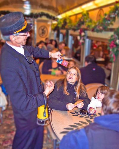 Polar Express returns to Hood River