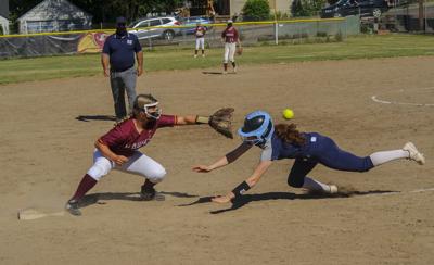 Hood River Valley versus The Dalles Softball
