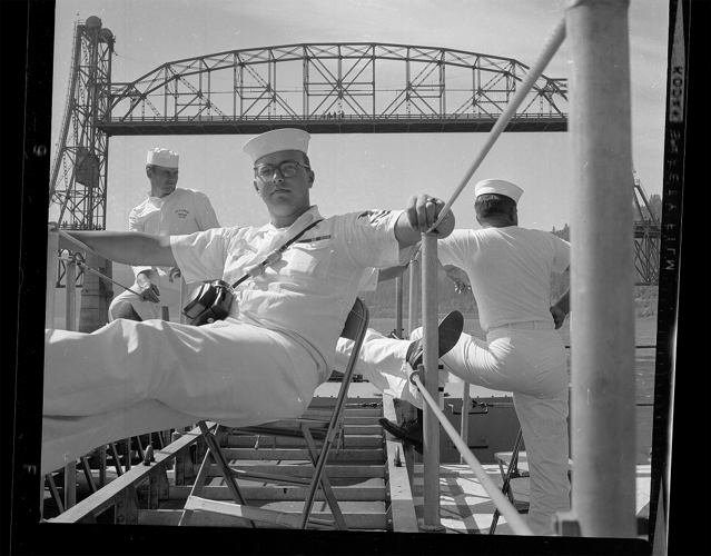 USS O'Brien, Hood River bridge.png