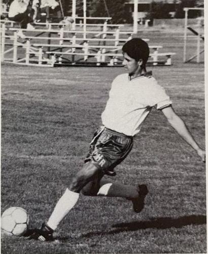 Juan Villegas soccer 93.jpg
