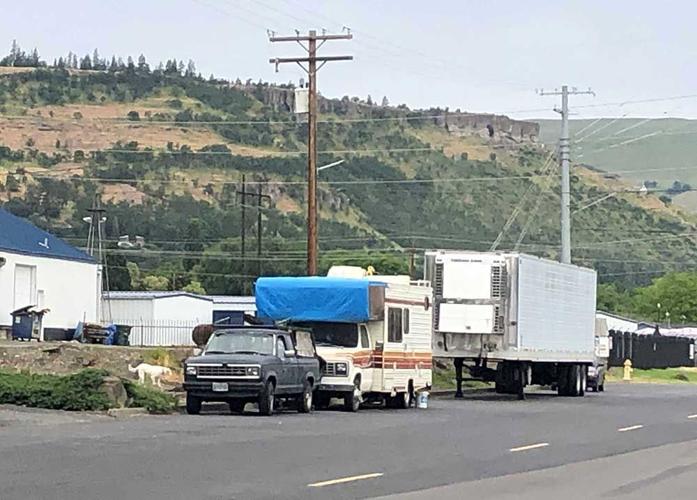 TD restricts RV, oversized vehicle parking