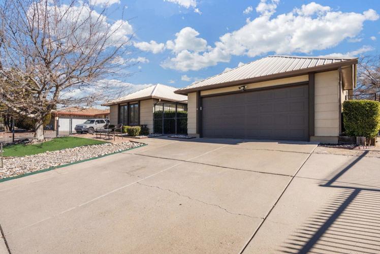 Iconic Breaking Bad home hits the market for $400K – down from $4 million