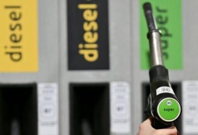 The surge in oil prices has ramped up fears of another jump in petrol costs and inflation