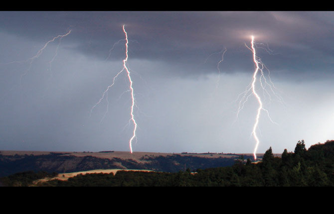 Shaniko Butte fire sees rain gain