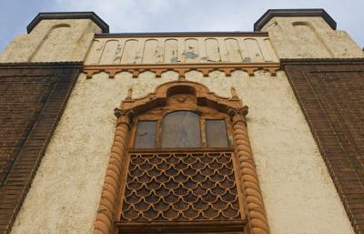 Officials dissect Granada plans