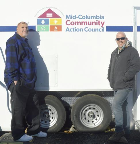 Shelter Manager Rob Mendoza and Mid-Columbia Community Action Council Executive Director Kenny LaPoint