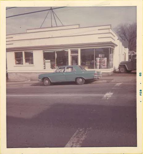 The Hays Stay: E & L Auto brothers sell landmark, but they’re not going anywhere