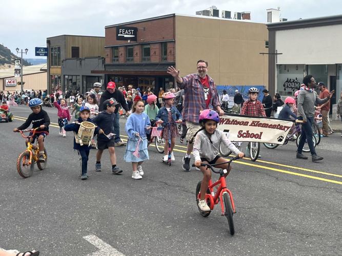 Fourth of July parade in White Salmon