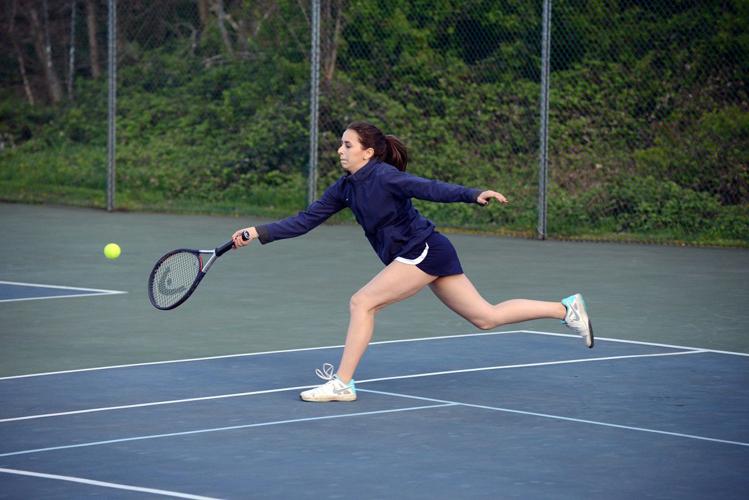 Girls tennis sweeps first round of Columbia River Conference play: Girls take down TD 6-2