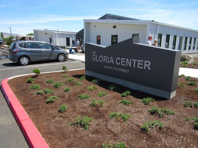 Gloria Center