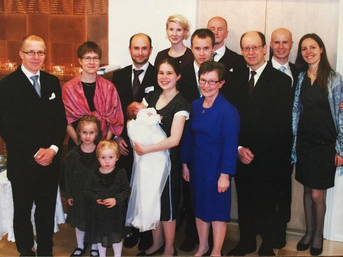 B2 roots and branches Raija's Family in Finland.jpg