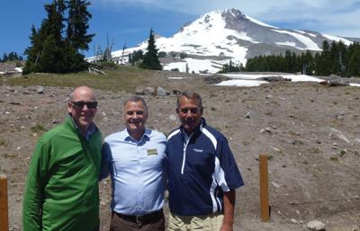 Boehner visits gorge